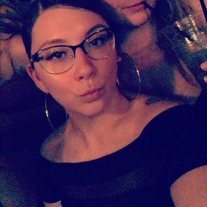 Meet your Posher, Georgia